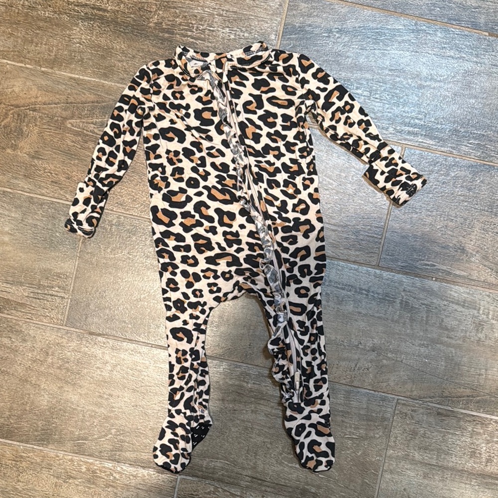 Posh Peanut Lana Leopard ruffle pajama